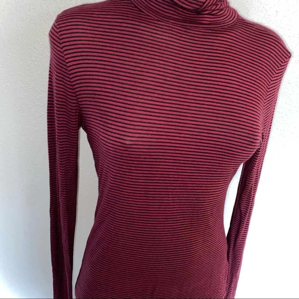 Active Basic Turtleneck - Picture 4 of 11
